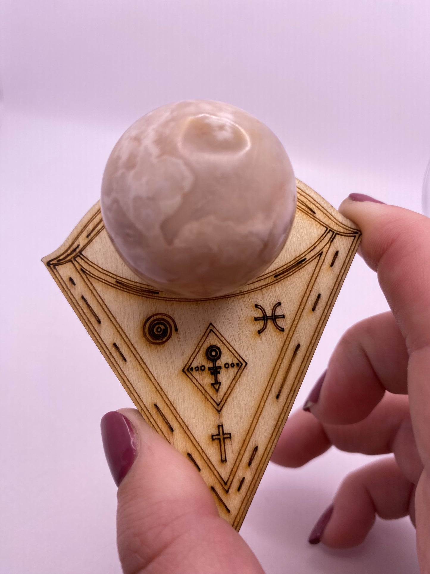 Runic wooden sphere holder