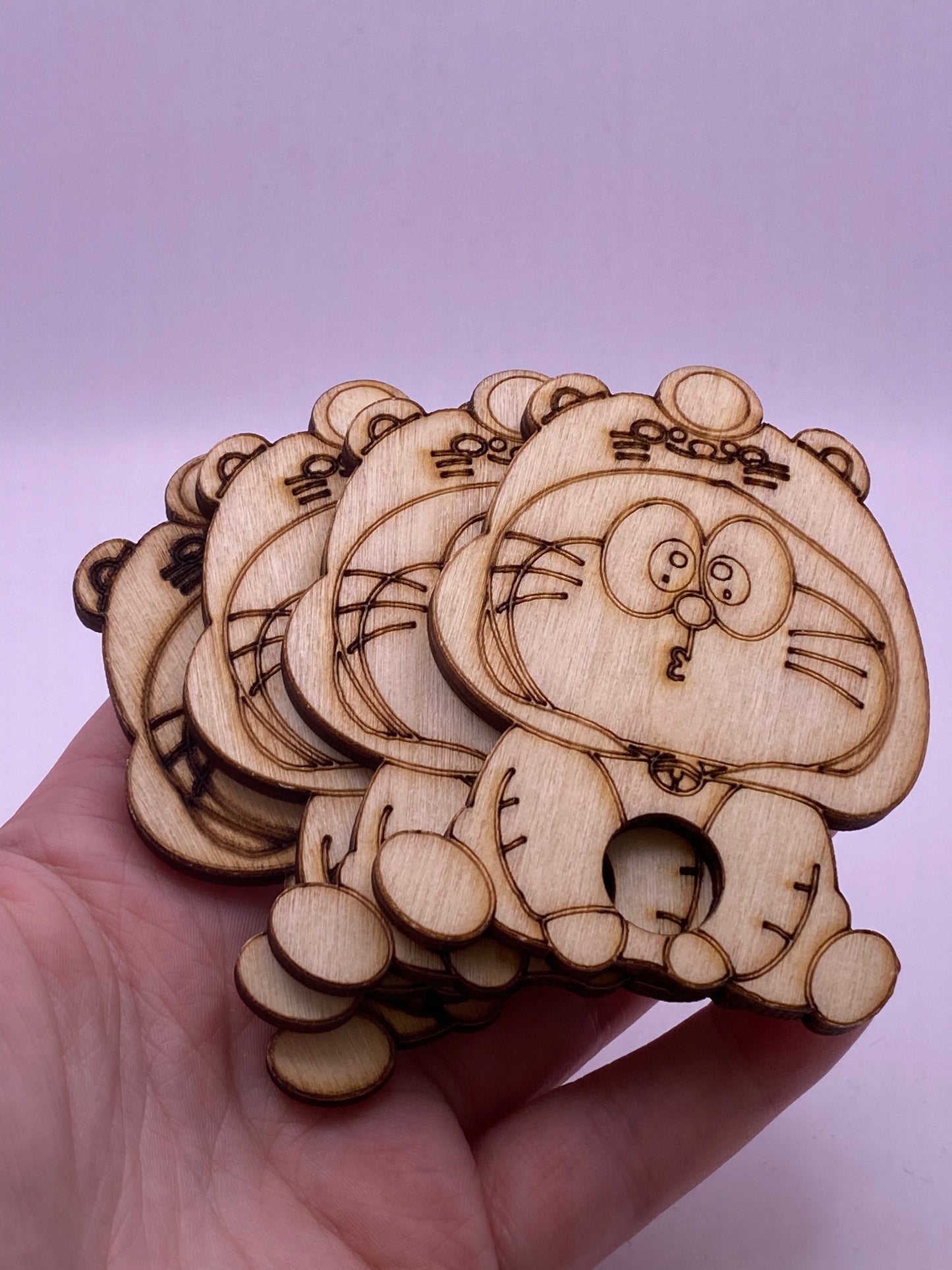 Wooden cartoon sphere holder