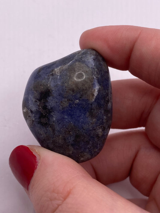 Dummortierite sodalite tumble