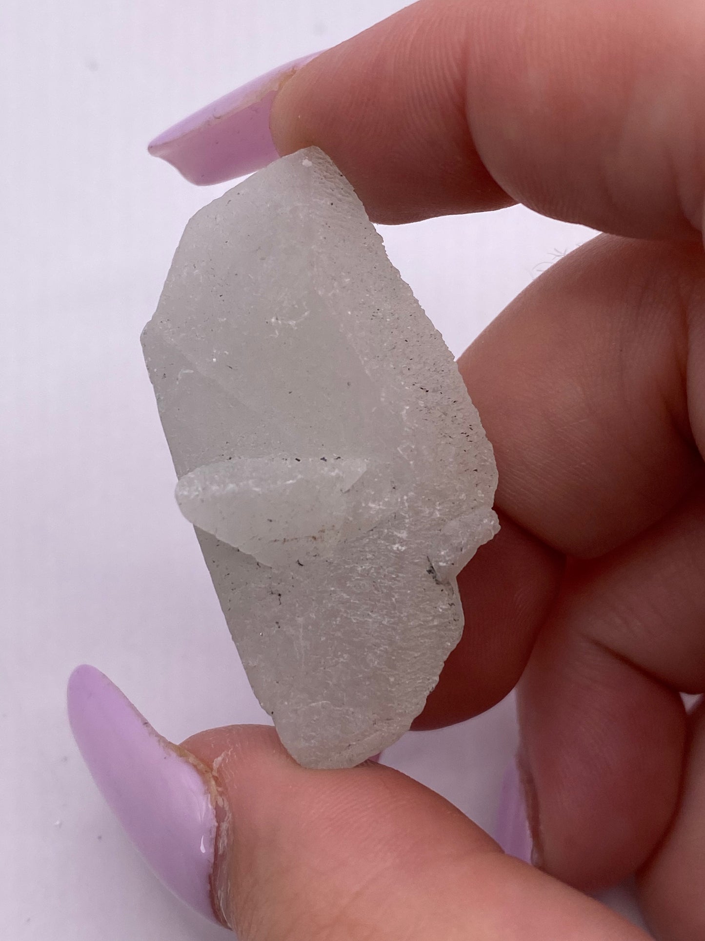 UV Reactive Calcite Point